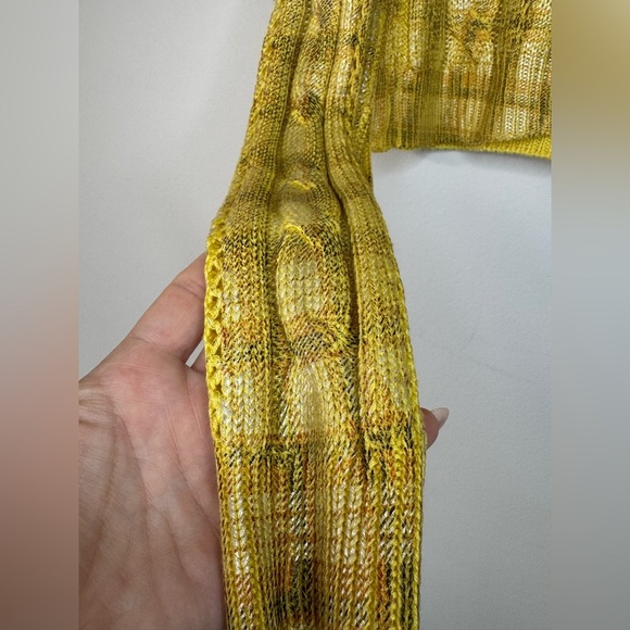 Zara Yellow Crew Neck Sweater with Textured Knit - Picture 4 of 17